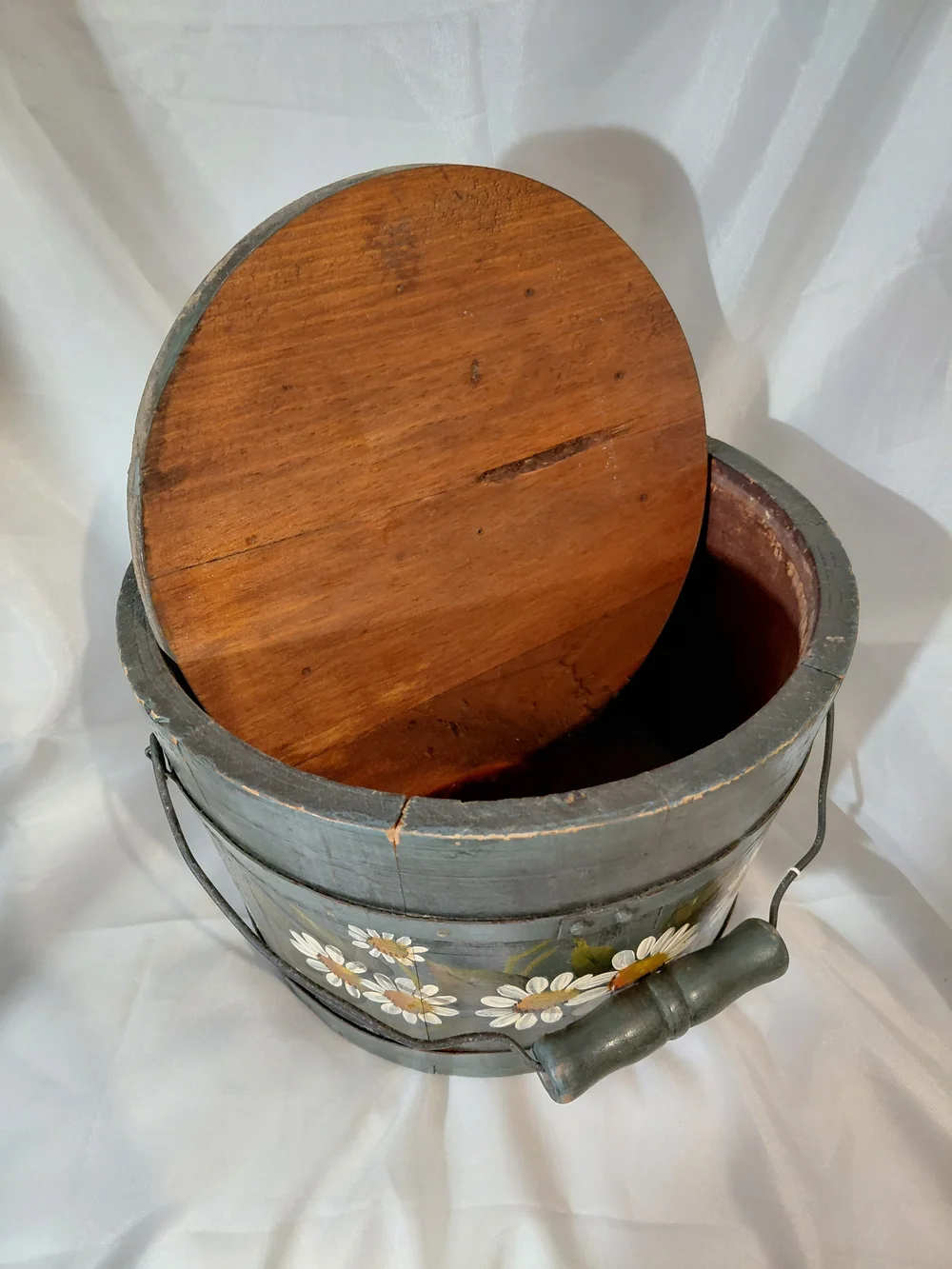 Source Unknown Painted Daisy Wooden Box - Green with White